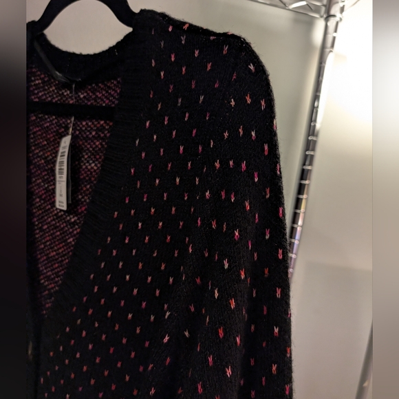 NWT Torrid Pink Hearts Cardigan Drop Shoulder V-Neck Button Front Sweater Size 2 - Picture 8 of 13